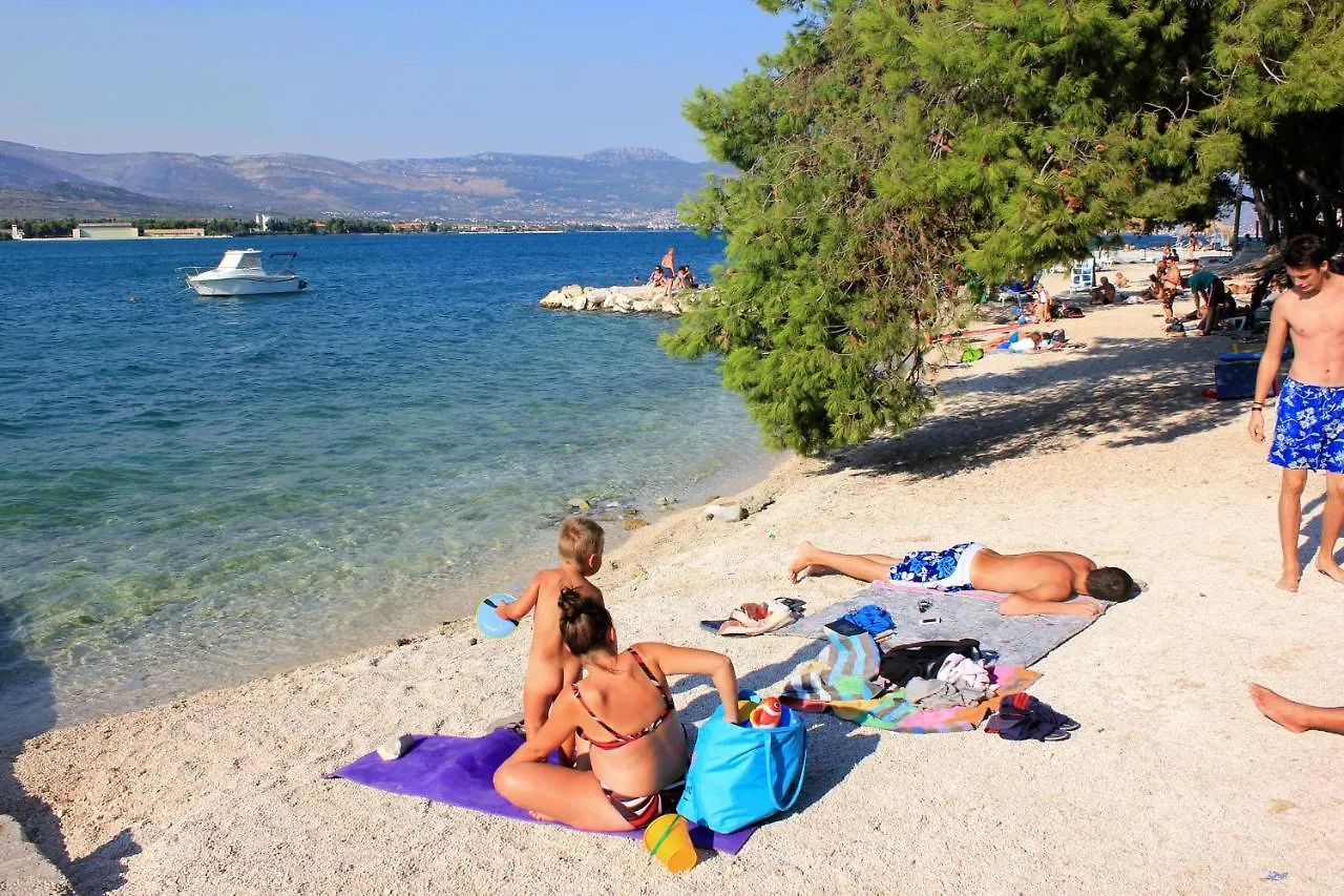 Apartments By The Sea Arbanija, Ciovo - 12113 트로기르 크로아티아